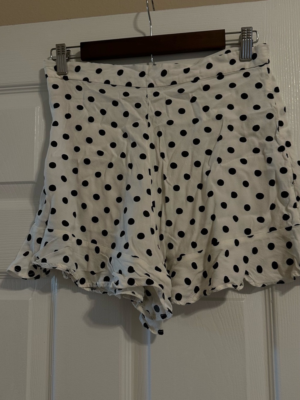 Zara White and Black Polka Dot Ruffle Wrap Skort - Picture 4 of 6